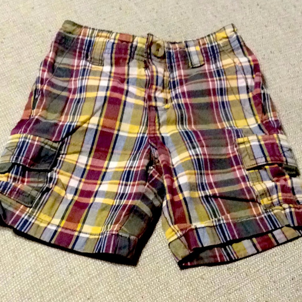 Janie and Jack maroon plaid shorts 6-12months